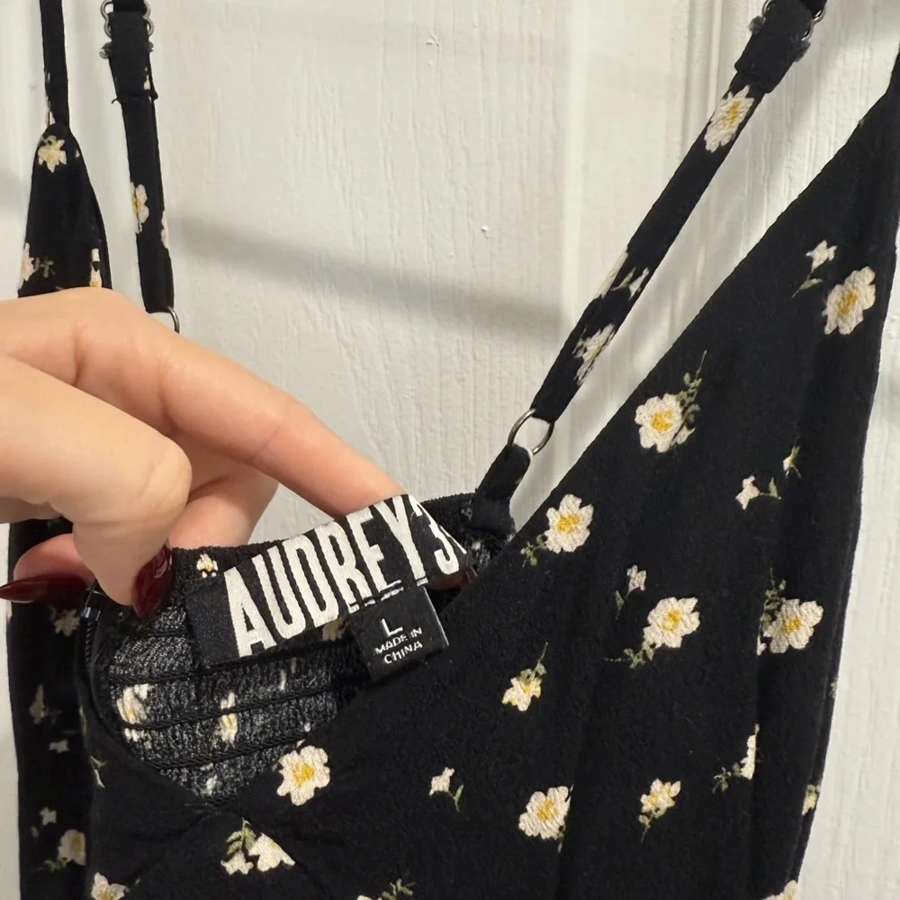 Audrey 3+1 Black Floral Midi Dress - Picture 3 of 5